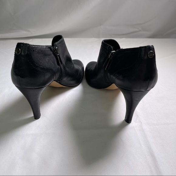 $165 Vince Camuto VALA Black Side Zip Leather Boot - Picture 6 of 8